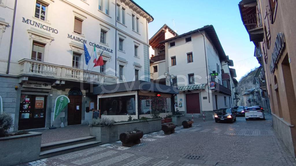 Appartamento in vendita a Villeneuve piazza Emilio Chanoux