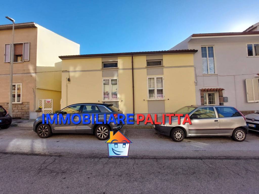 Villa in vendita a Tempio Pausania viale Don Luigi Sturzo, 17