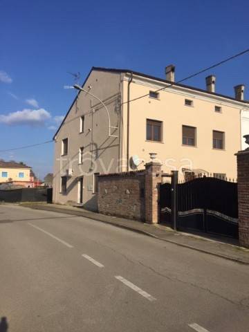 Casa Indipendente in in vendita da privato a Martignana di Po via Giuseppe Garibaldi