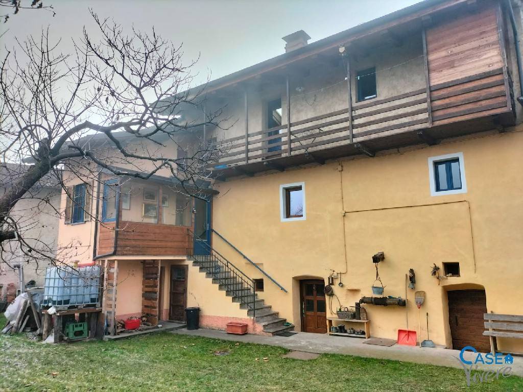Casa Indipendente in vendita a Villar San Costanzo via Pramarchetti