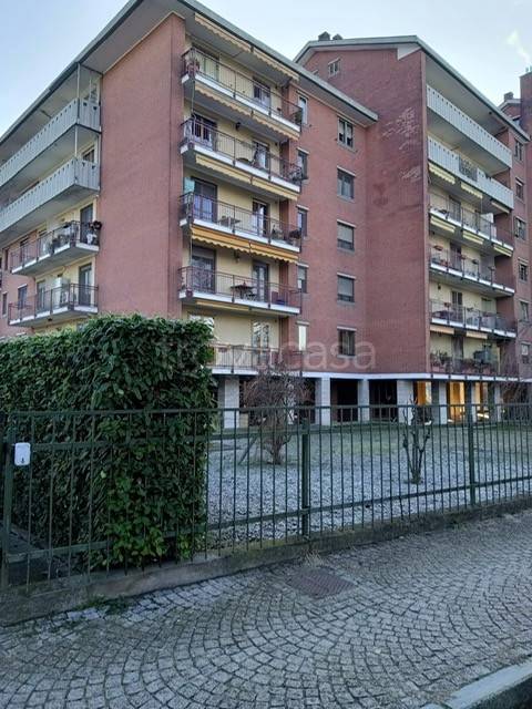 Appartamento in vendita a Grugliasco via Crea, 59