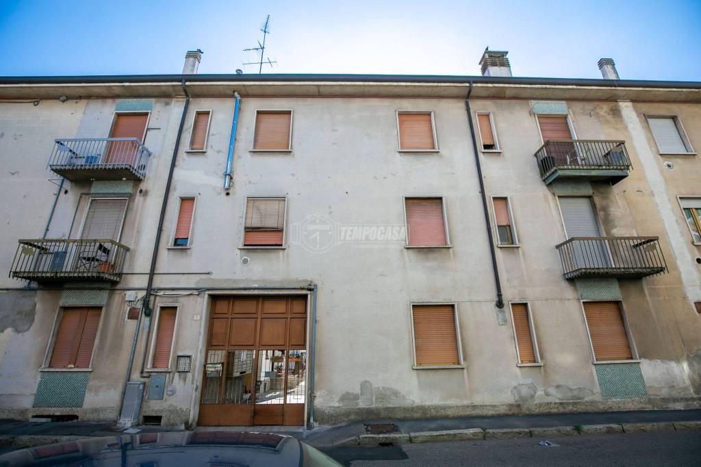 Appartamento in vendita a Bollate via Raffaello Sanzio