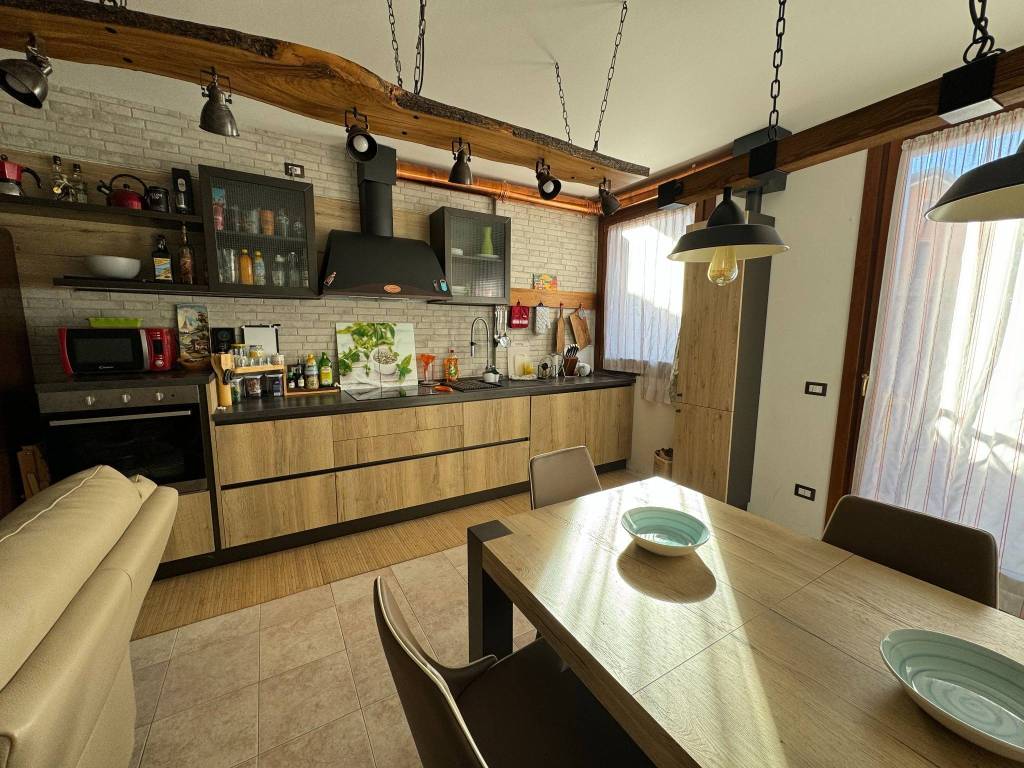 Appartamento in vendita a Maserada sul Piave