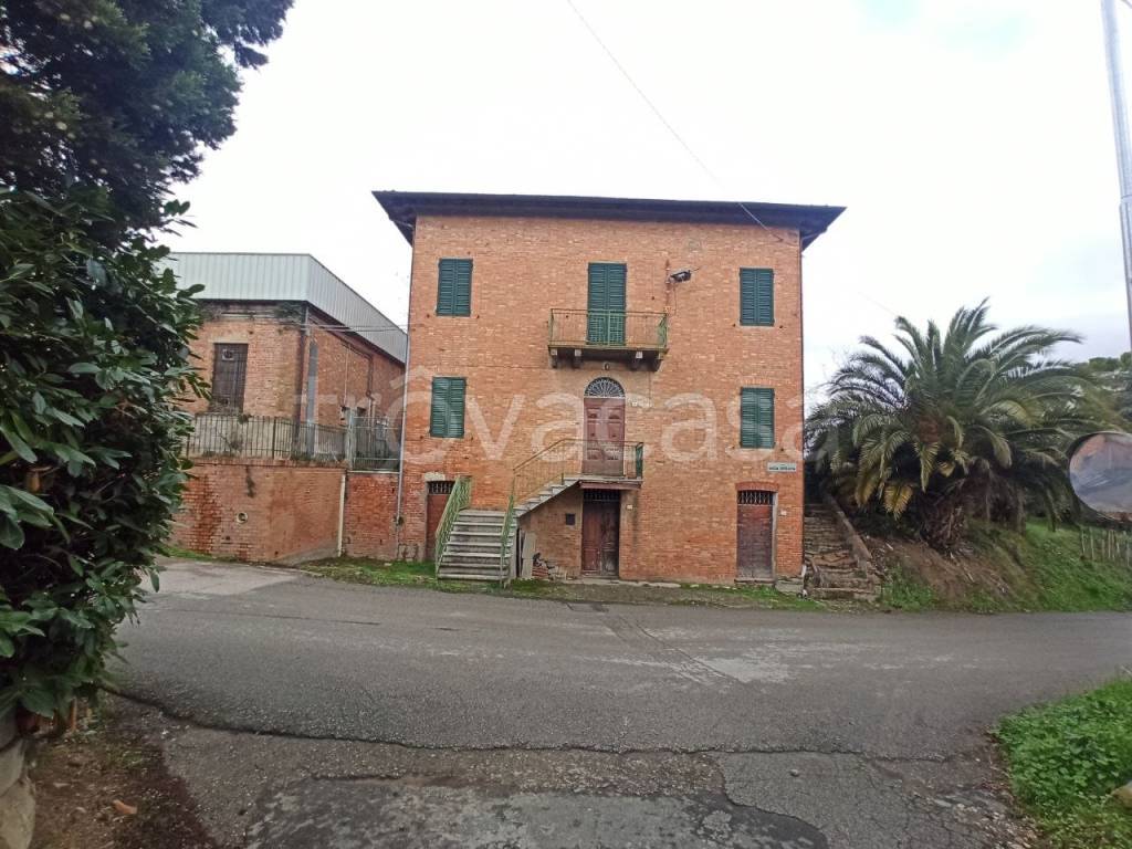 Villa in vendita a Castiglione del Lago via Camillo Benso di Cavour, 91A