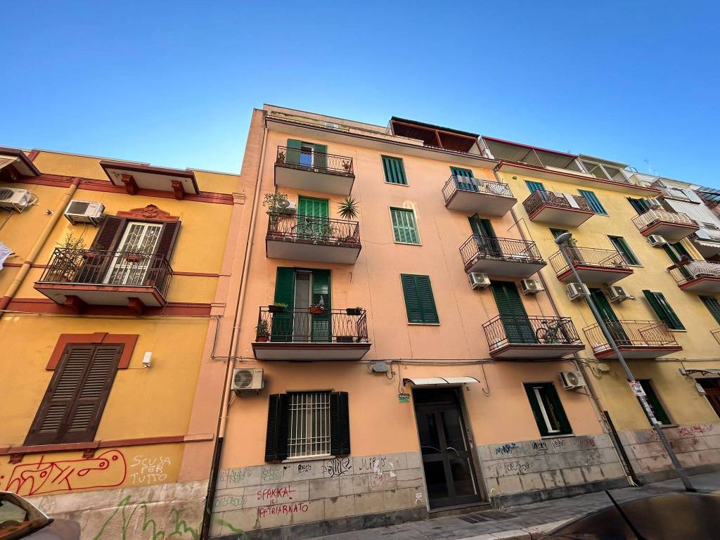 Appartamento in vendita a Bari via Monte Nevoso, 2