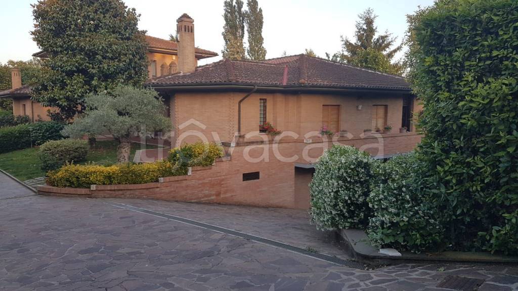 Villa in vendita a Roma strada h