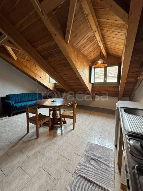 Appartamento in vendita a Torino corso Giulio Cesare, 6
