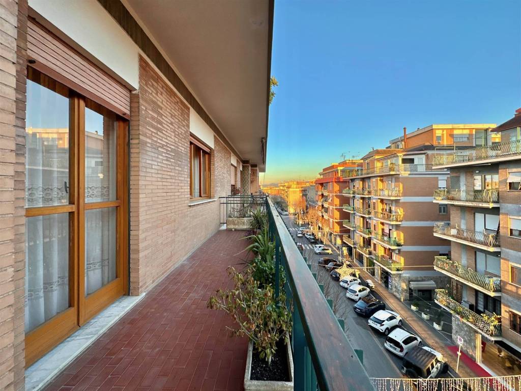 Appartamento in vendita a Ciampino via san francesco d'assisi