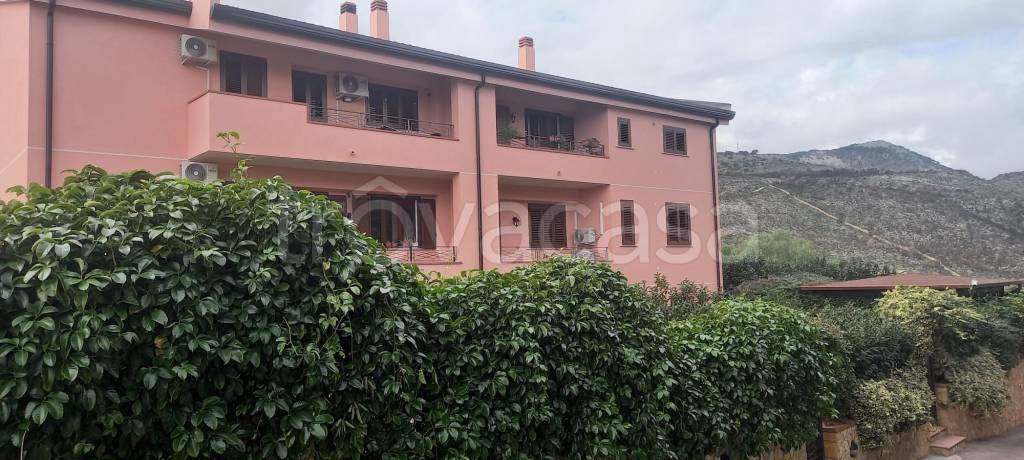 Villa a Schiera in vendita a Palermo via Ignazio Gioè