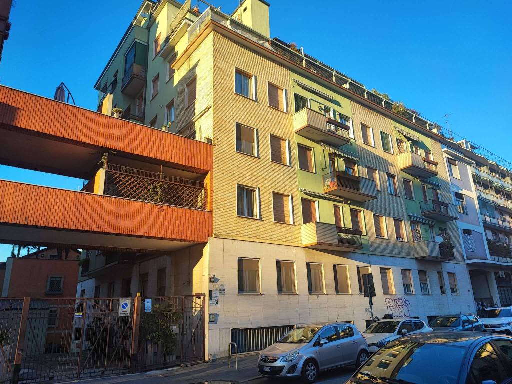Appartamento in vendita a Milano via Giovanni Pastorelli 10