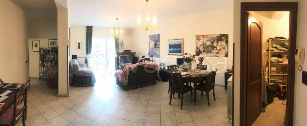 Appartamento in vendita a Villa San Giovanni via Nazionale