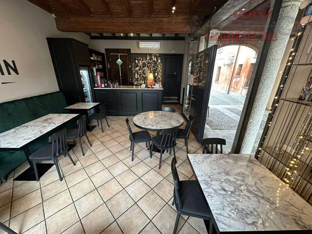 Bar in vendita a Siziano