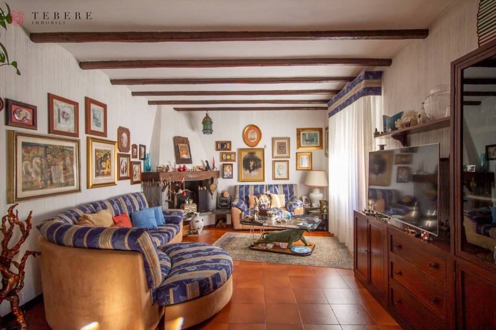 Casa Indipendente in vendita a Cavaria con Premezzo via Moncucco, 65