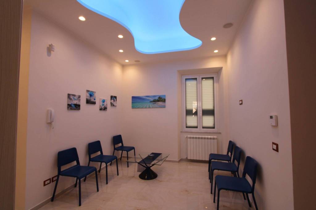 Ufficio in affitto a Messina via Camiciotti, 109