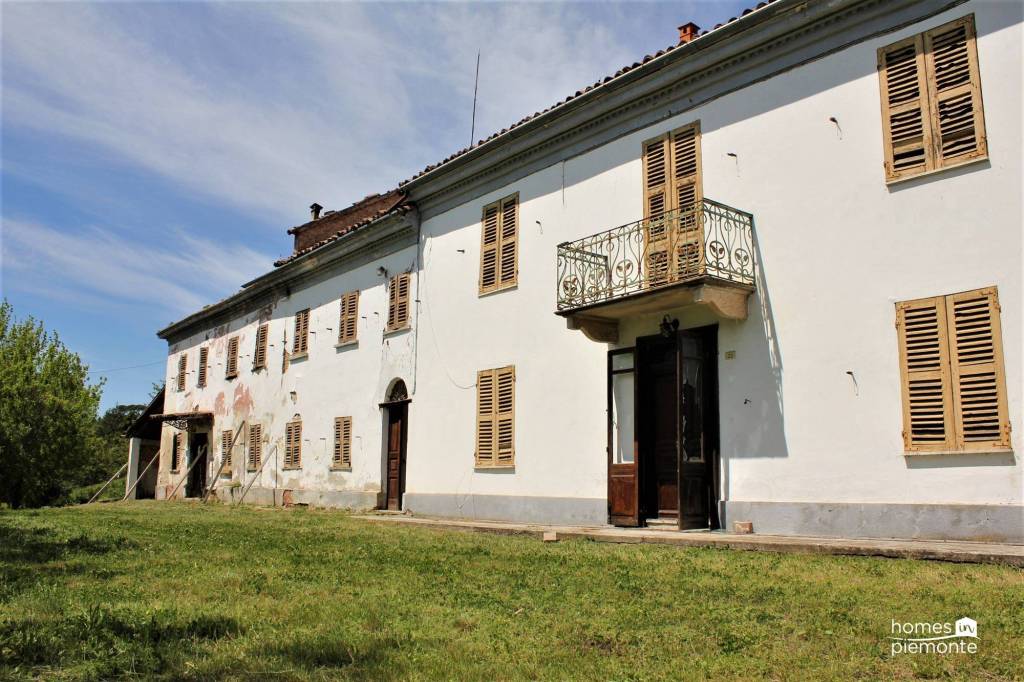 Villa Bifamiliare in vendita a Nizza Monferrato strada Cremosina