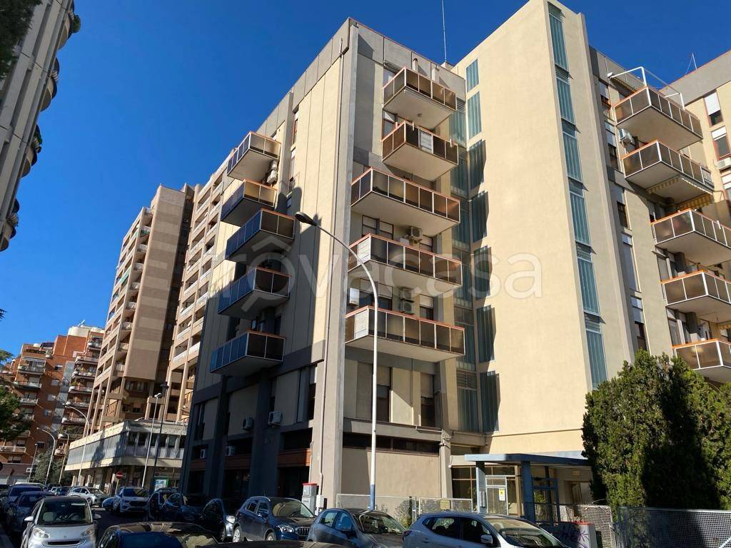 Appartamento in vendita a Taranto via Plinio, 95