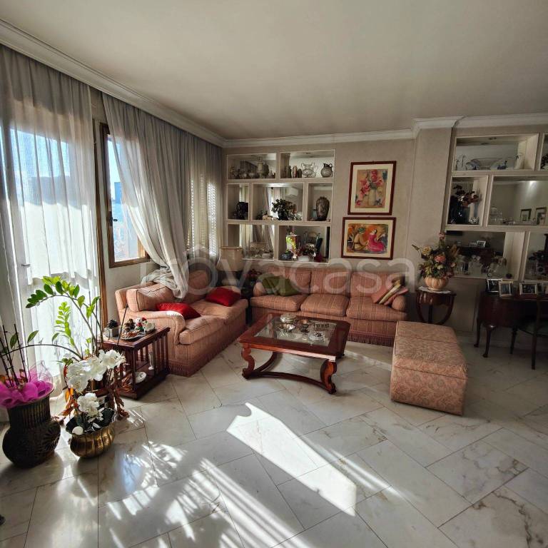 Appartamento in in vendita da privato a Roma via di Grotta Perfetta, 597