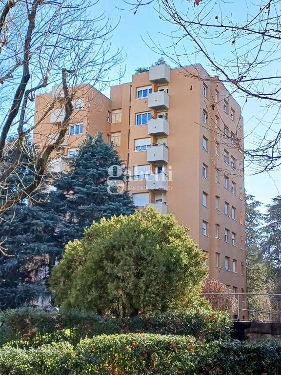 Appartamento in vendita a Bologna via Argonne