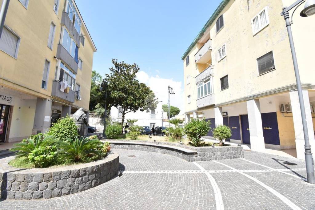Appartamento in vendita a Pollena Trocchia piazza Amodio Nicola, 15