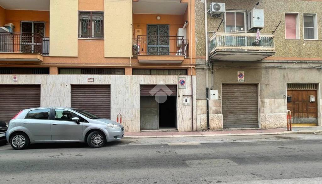 Garage in vendita a Barletta via Monsignor Angelo Raffaele Dimiccoli, 143