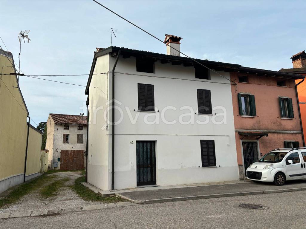 Villa in vendita a San Lorenzo Isontino via Gavinana