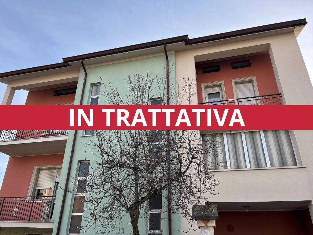 Villa in vendita a Mantova via Asola, 2