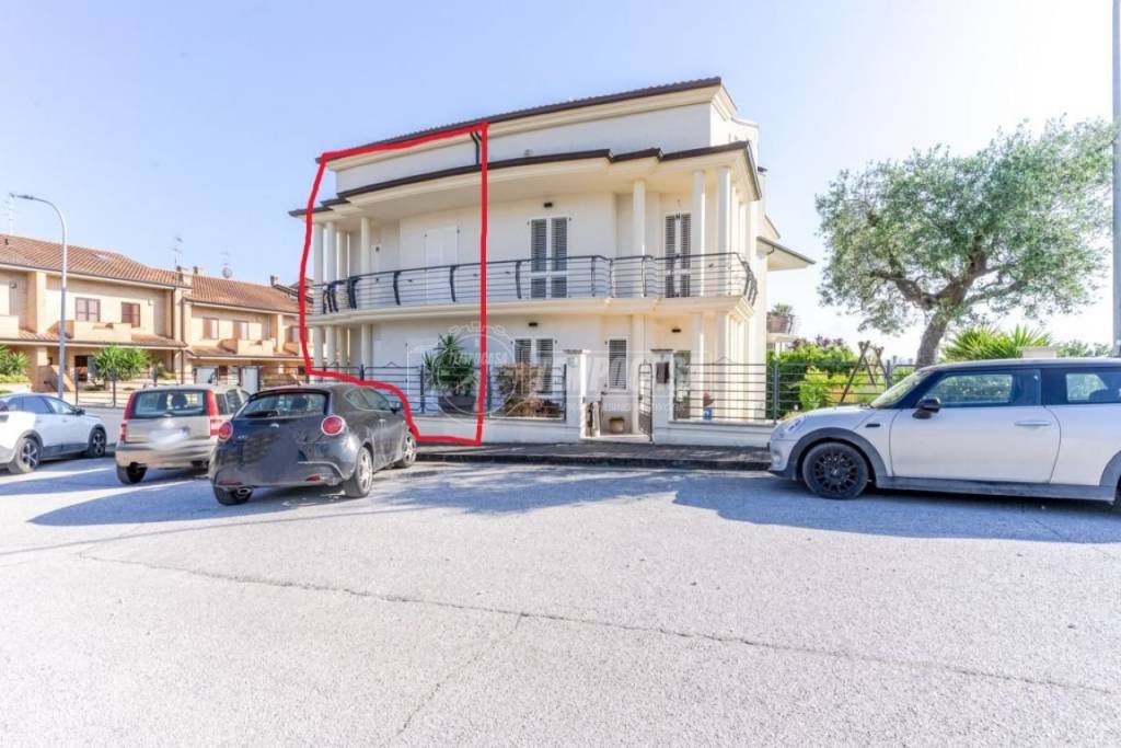 Casa Indipendente in vendita a Montegranaro via p. Borsellino 6