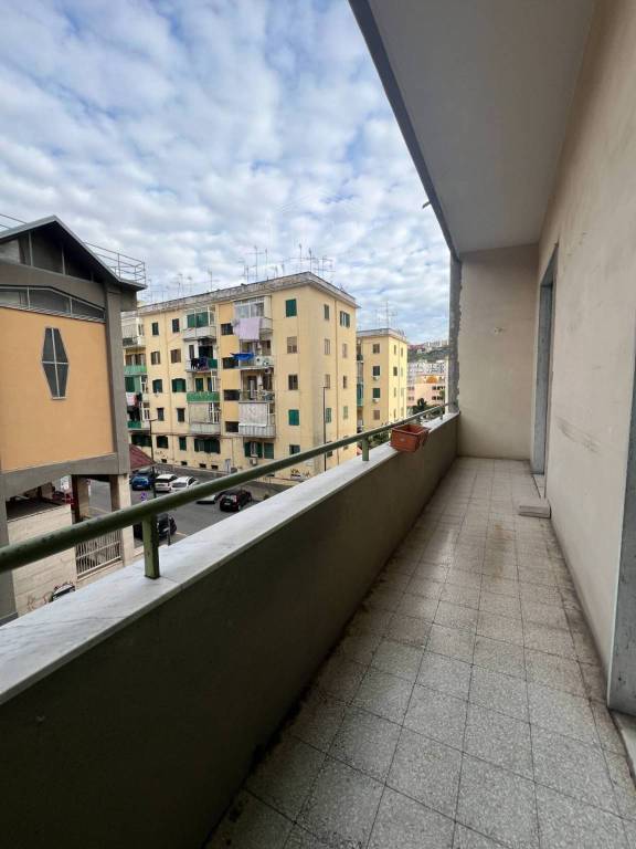Appartamento in vendita a Napoli via Lepanto, 46