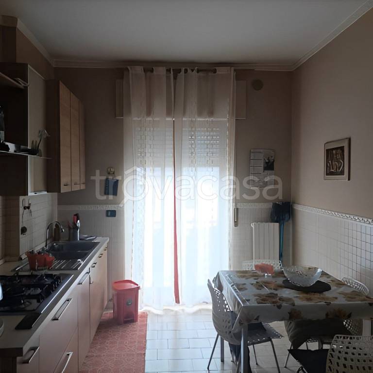 Appartamento all'asta a Cassano delle Murge via Bovio, 26