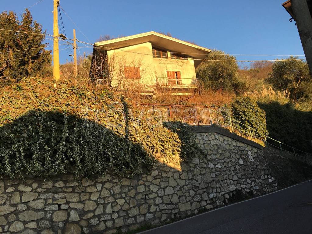 Villa in in vendita da privato a Marone via Monte Nero, 2