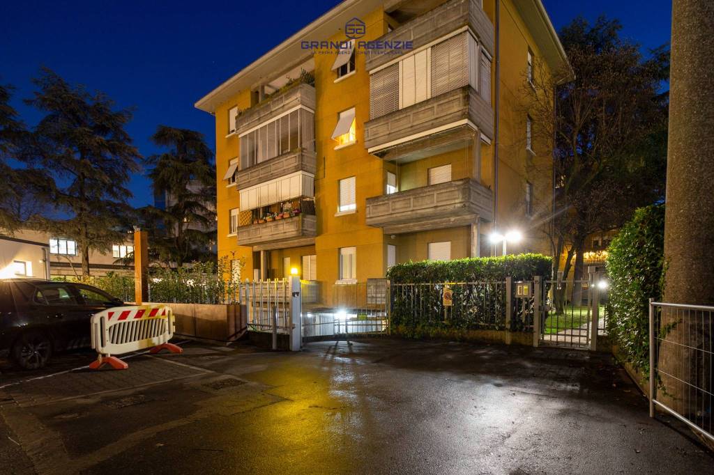 Appartamento in vendita a Parma via Emilia Est, 95