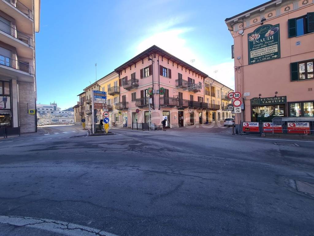 Appartamento in vendita a Borgo San Dalmazzo via Giuseppe Garibaldi, 86
