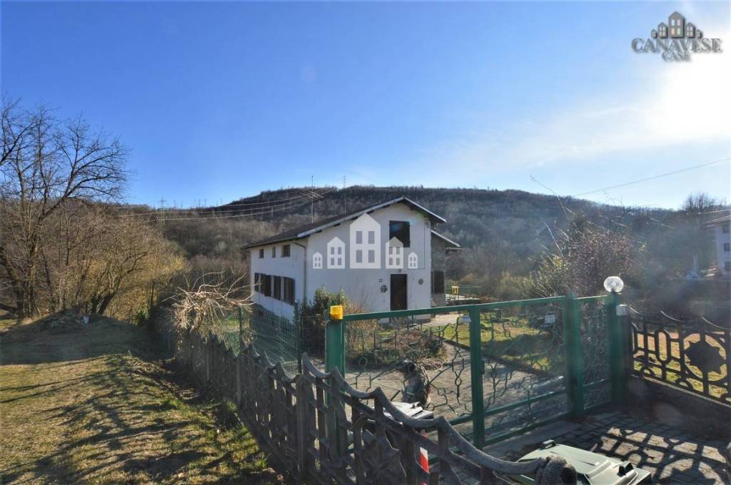 Casa Indipendente in vendita a Val di Chy via provinciale per lessolo, 30