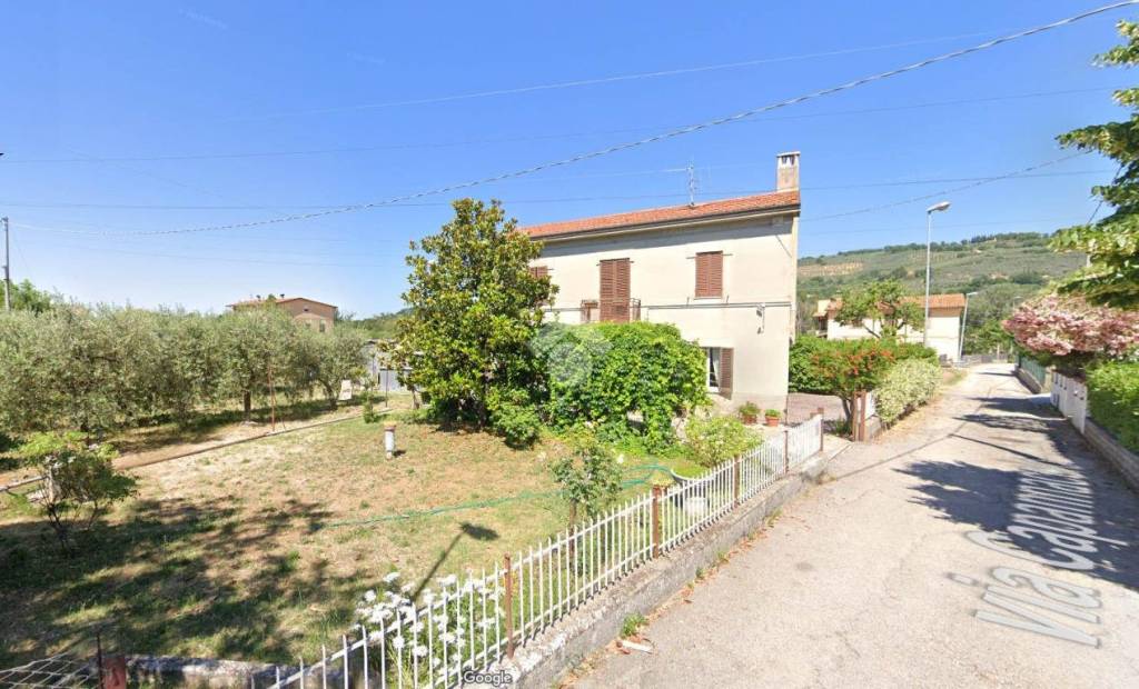 Villa in vendita a Foligno via Capannaccio