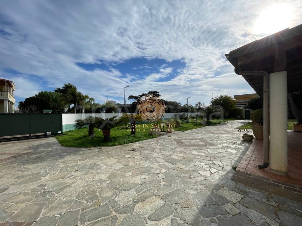 Villa Bifamiliare in vendita a Gagliano del Capo via 2 Giugno