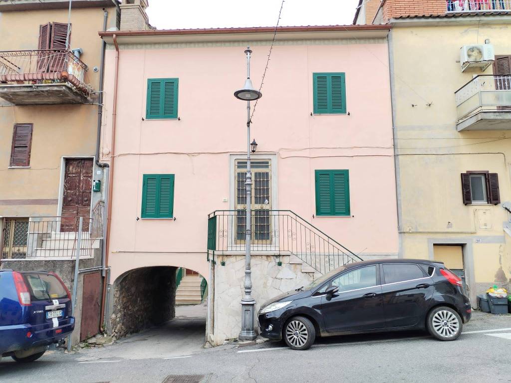 Appartamento in vendita a Montorio Romano piazza Risorgimento, 43