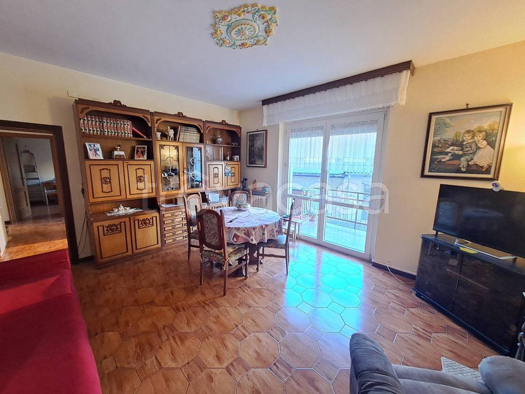 Appartamento in vendita a San Giorgio su Legnano via Giuseppe Visconti di Modrone