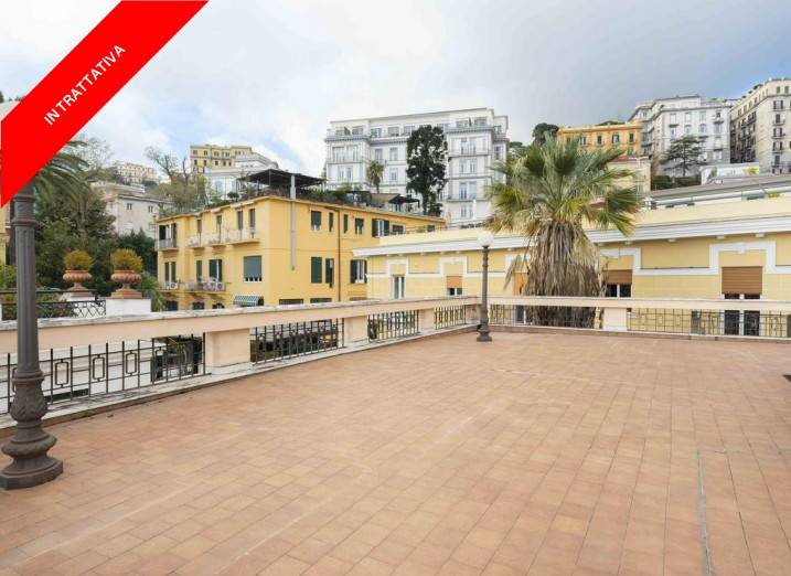 Villa Bifamiliare in vendita a Napoli