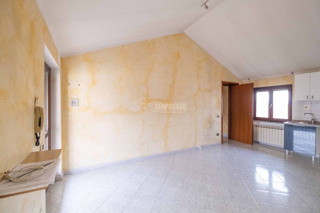 Appartamento in vendita a Romentino via Cavallè