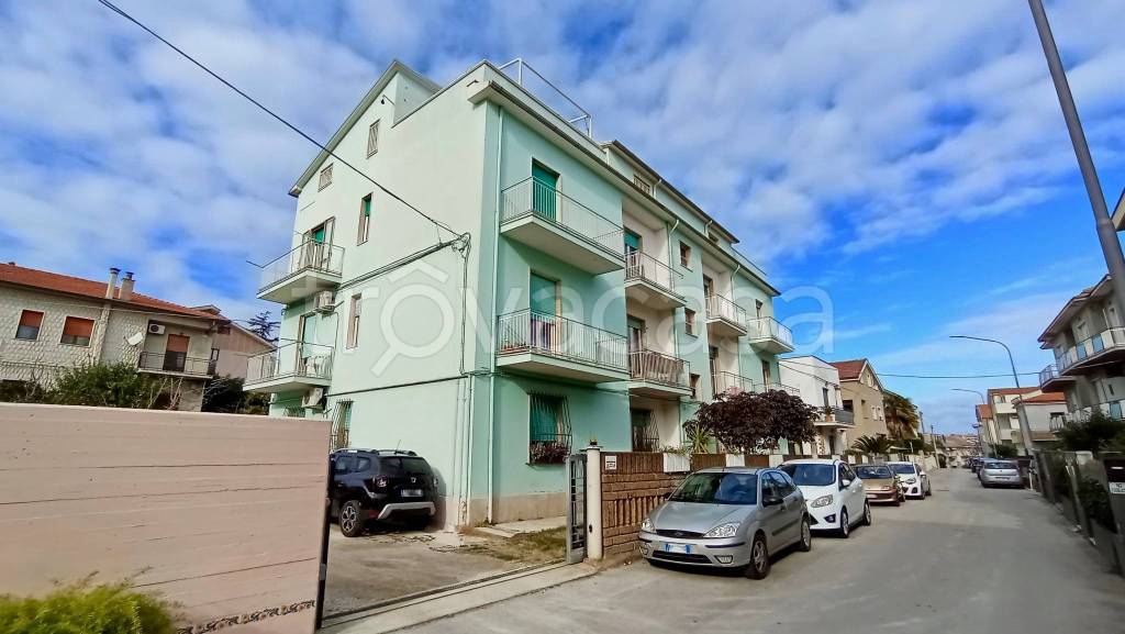 Appartamento in vendita a Spoltore via Messina, 18