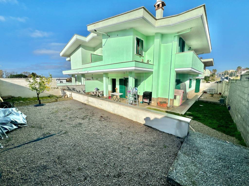 Villa Bifamiliare in vendita ad Anzio via Colle Capitolino, 3