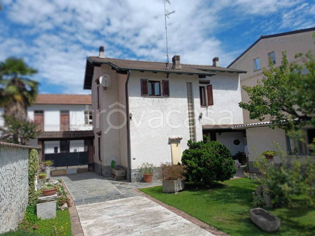 Villa in vendita a Mortara via Palestro