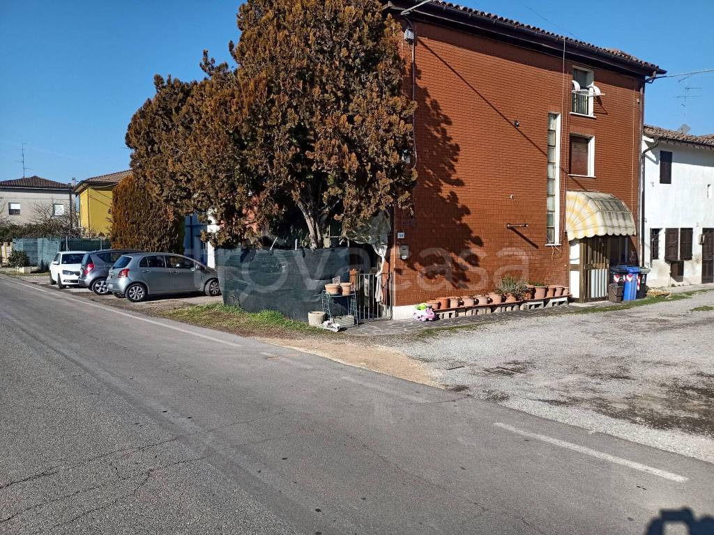 Casa Indipendente in vendita a Carpi via Argine Panzano, 56