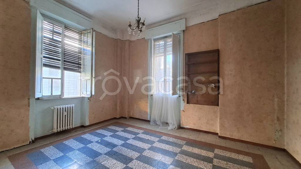 Appartamento in vendita a Roma via Appia Nuova