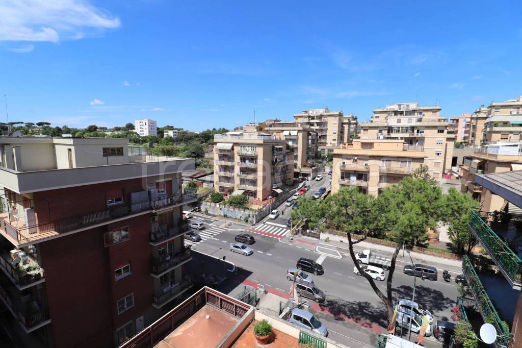 Appartamento in vendita a Roma via delle Calasanziane, 71