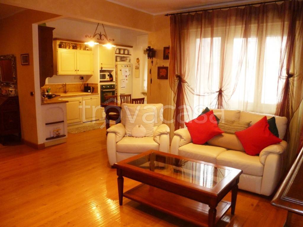 Appartamento in vendita a Genova via Giacomo Filippo Porrata