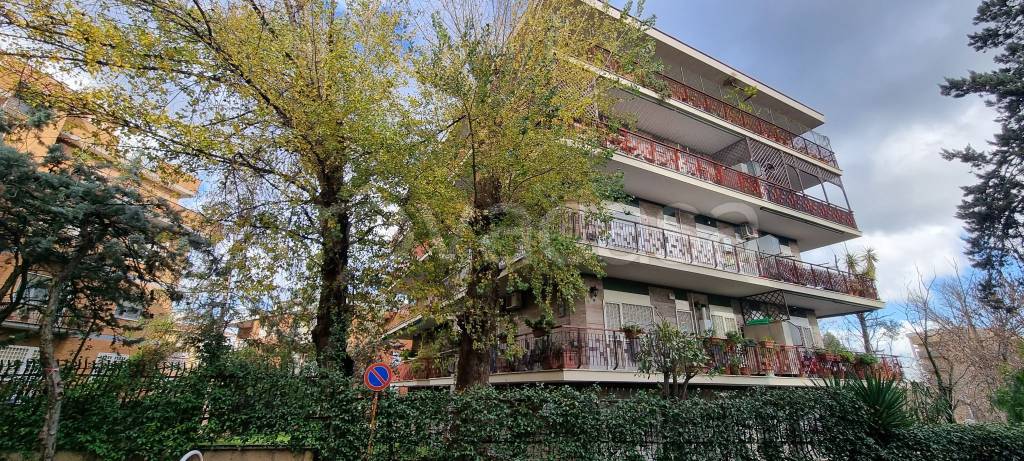 Appartamento in vendita a Roma via Mario Canavari, 1