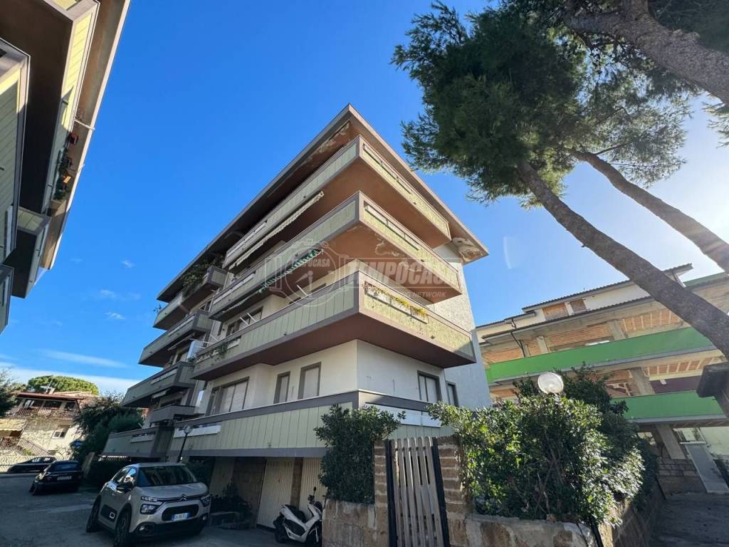 Appartamento in vendita a Francavilla al Mare via Gran Sasso 9