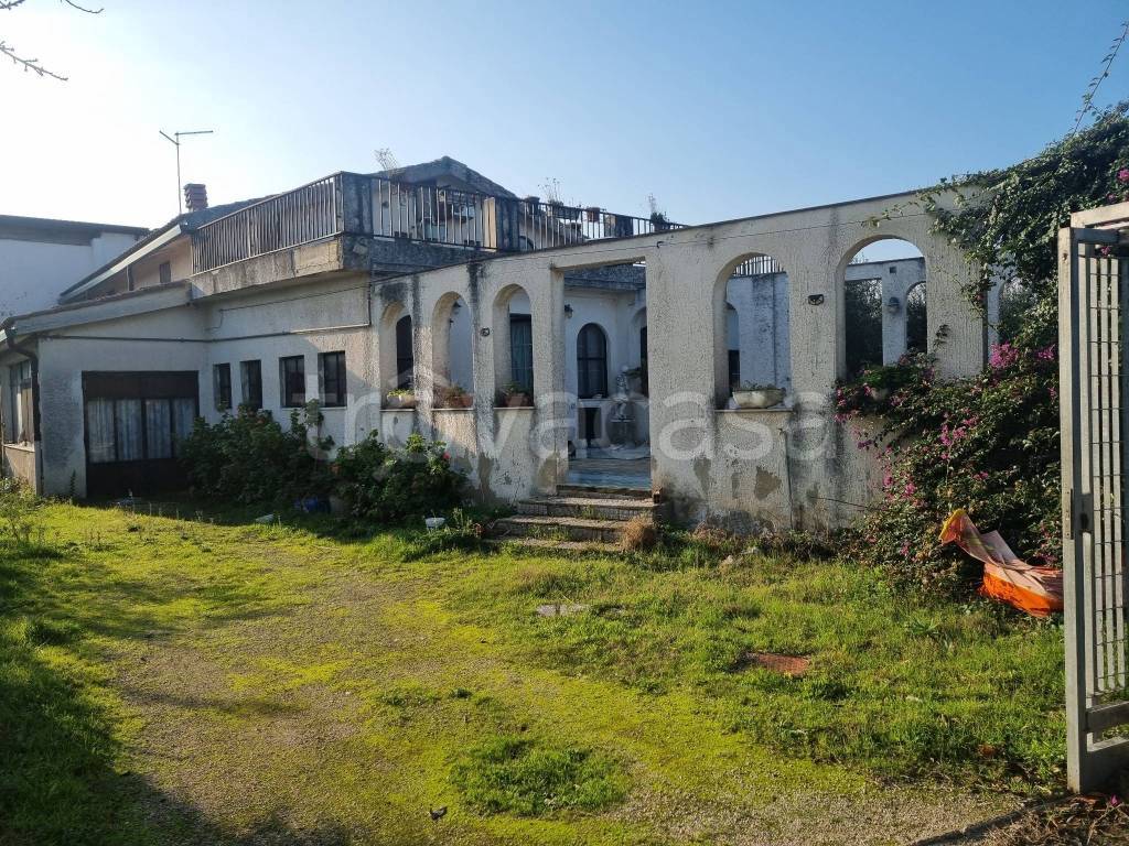 Villa in vendita a Foggia via Ascoli