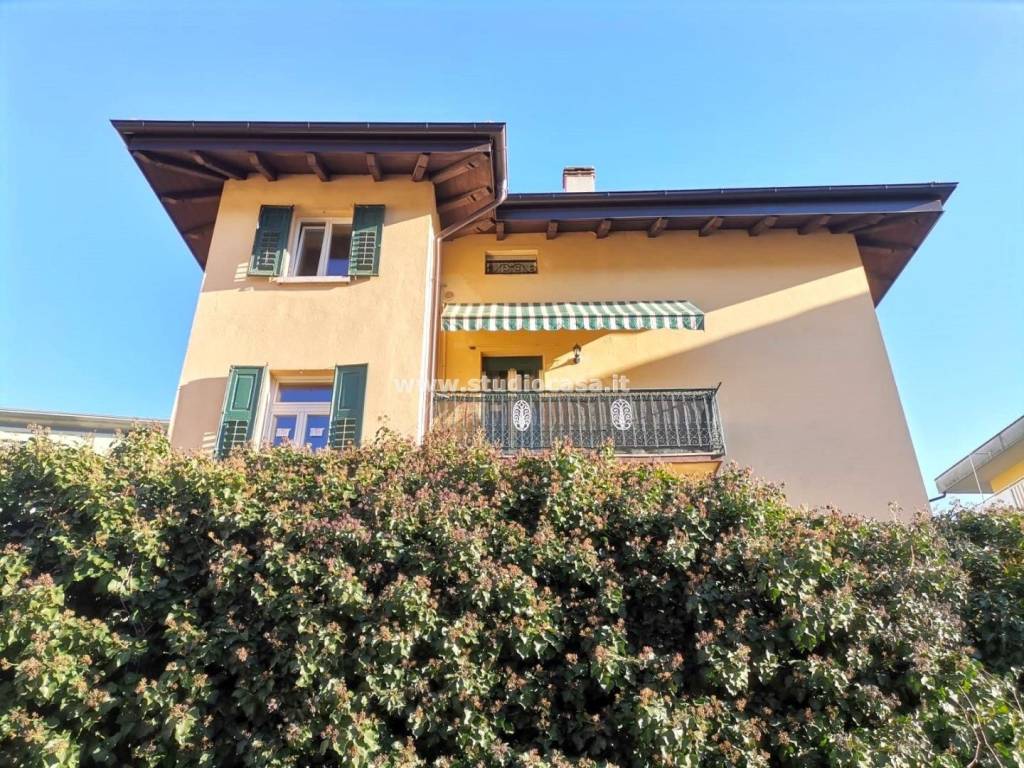 Villa Bifamiliare in vendita a Rovereto